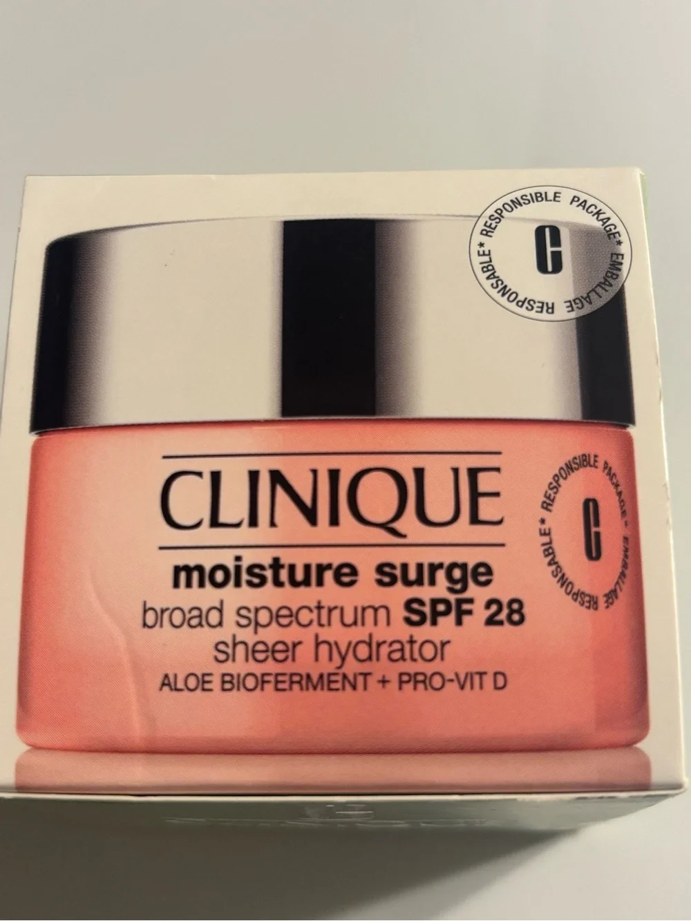 Clinique Moisture Surge Sheer Hydrator - Light Green Packaging